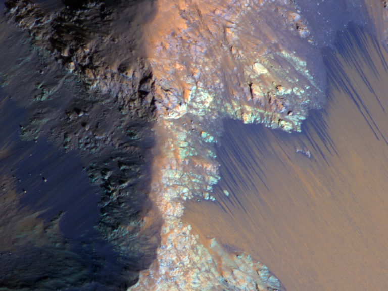 Coprates Chasma, Mars
